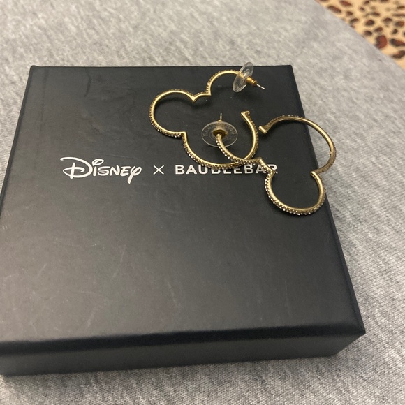 Earings - Picture 1 of 1